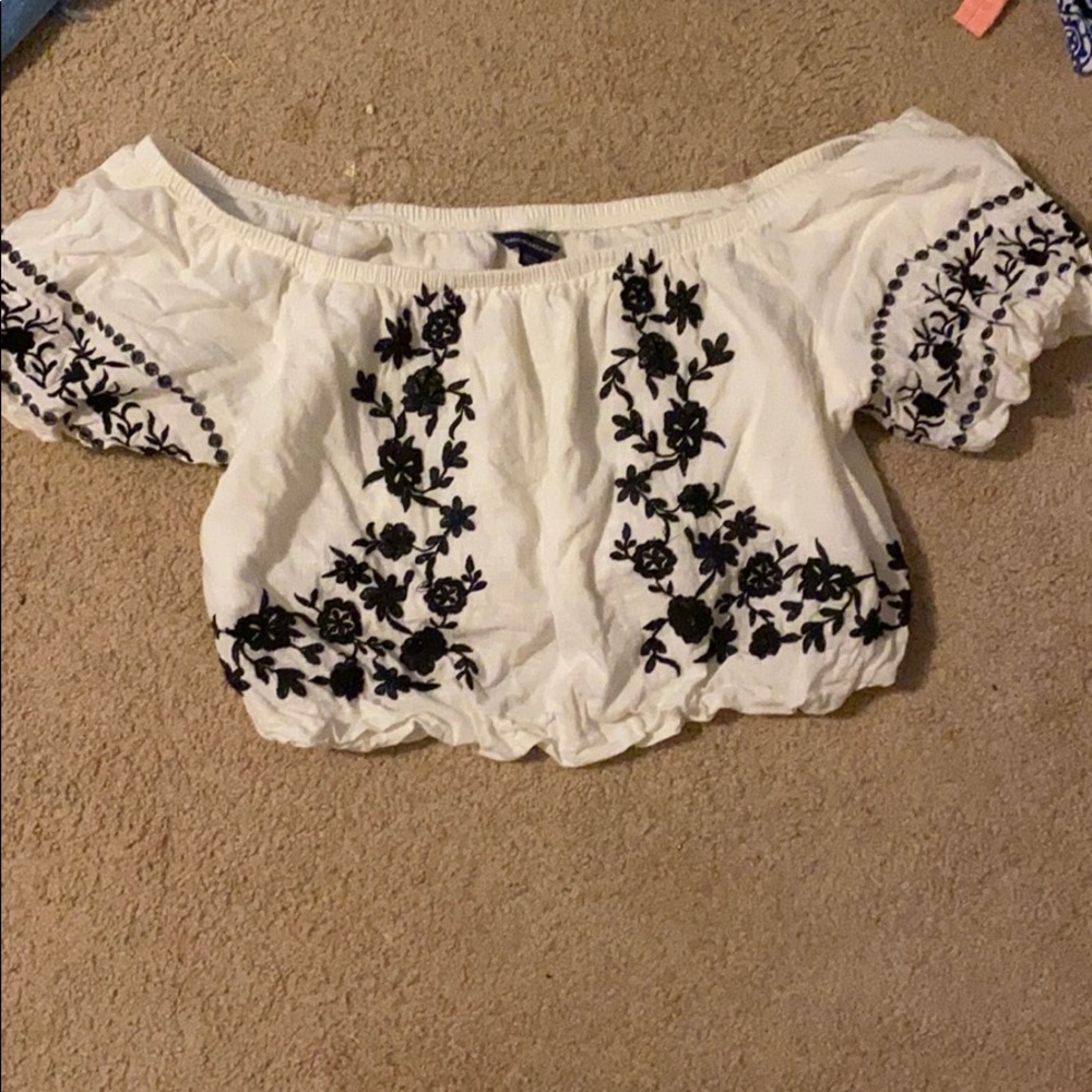 American Eagle Off The Shoulder